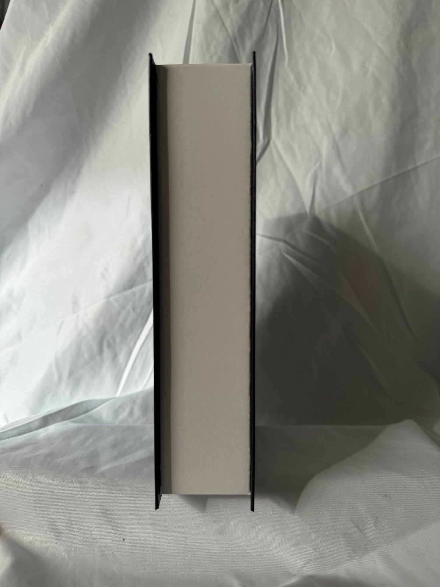 Geschlossenes Hardcover no. 1