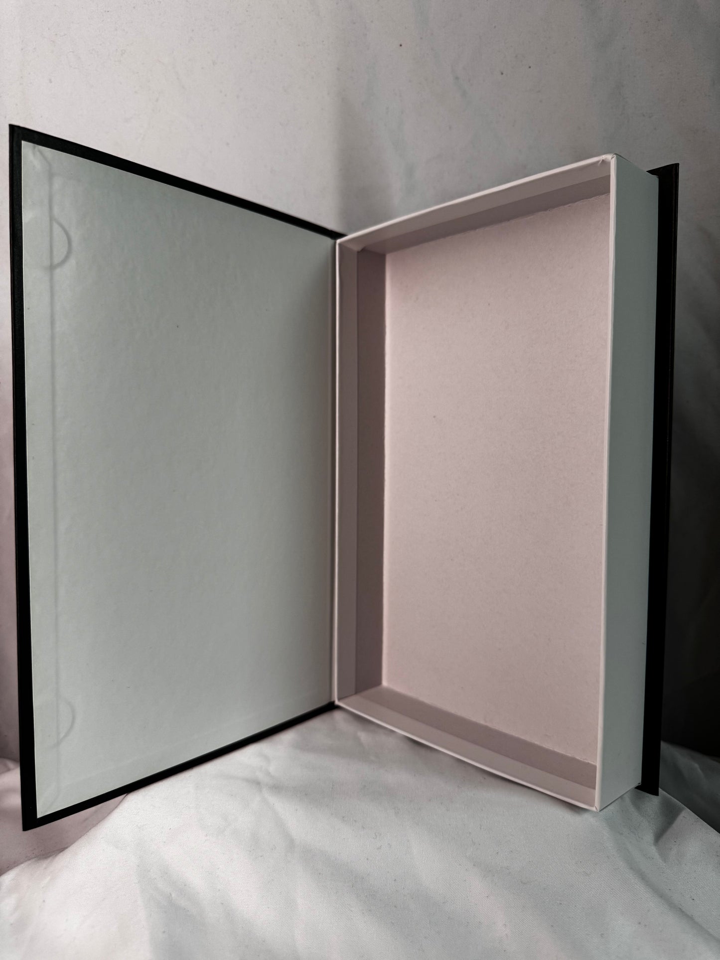 Aufklappbares Hardcover no. 6